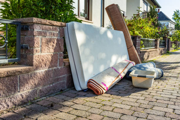Best Garage Cleanout Services  in Holcom, KS
